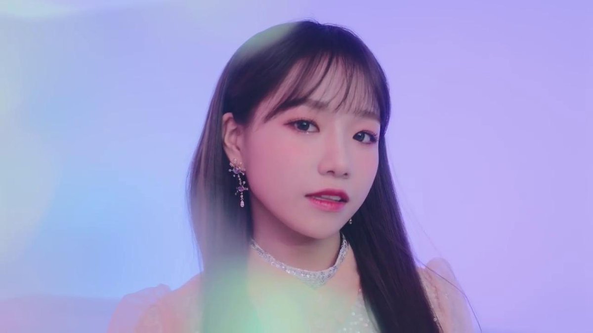 BLOOMIZ_lex's tweet photo. WHERE THE HEART*IZ Pt. 1

Wonyoung - Sakura - Yuri - Yena

#IZONE #KoreanComeback #HEARTIZ https://t.co/lSiNTeFENq