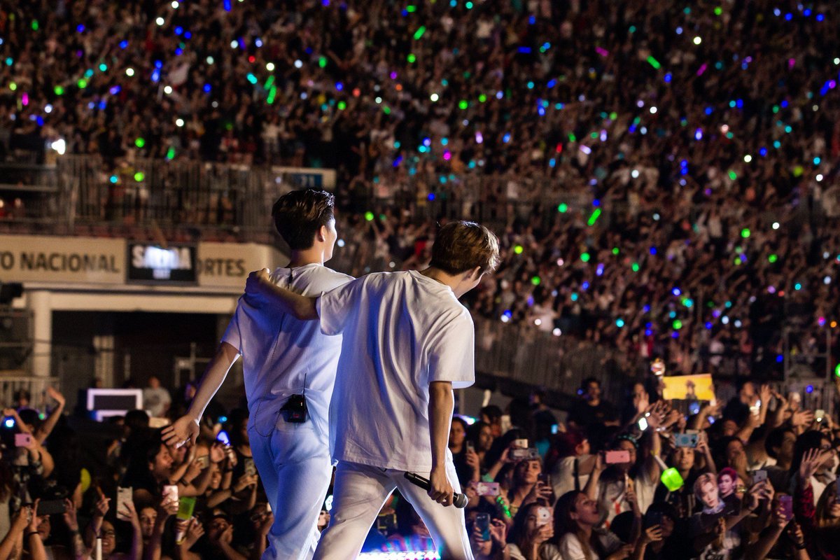 190118~190121, SMTOWN LIVE IN SANTIAGO, CHILE 2019! (7)again & again another moments of main vocalist this generations, exo's chen & nct's taeil! 