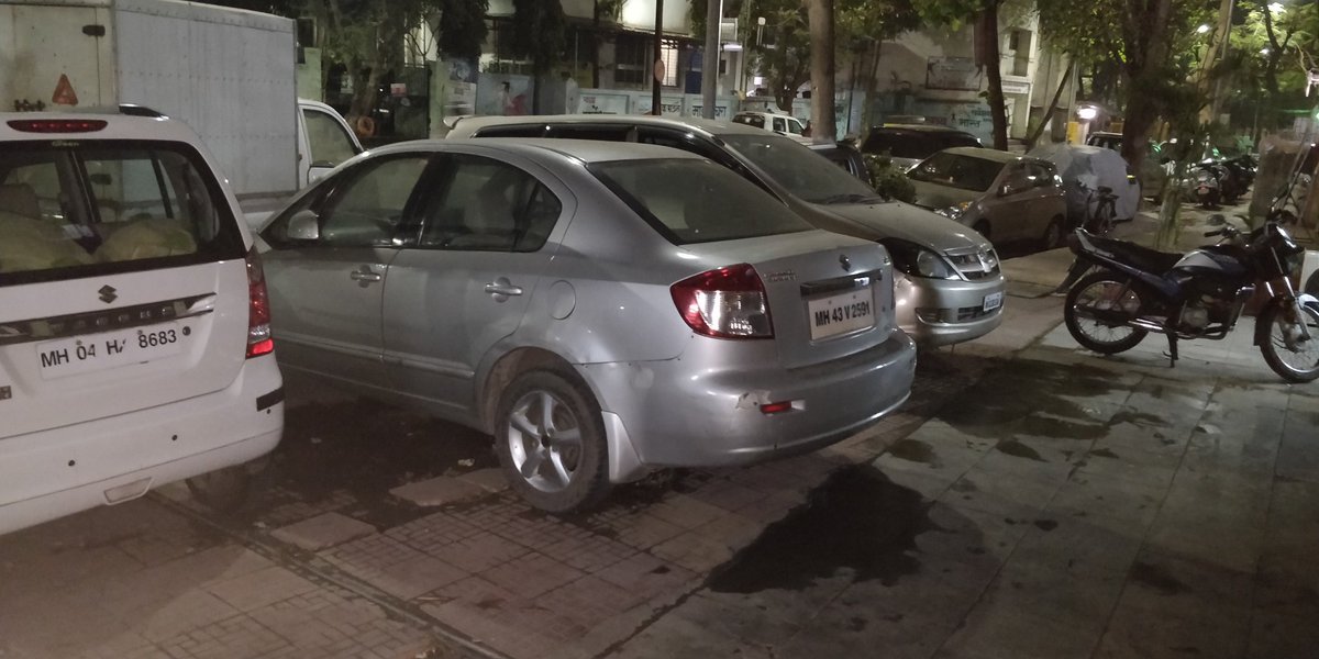DeeprajVGupta's tweet photo. @ThaneCityPolice @MumbaiPolice @CPMumbaiPolice @Thane_R_Police @MumbaiPolice @ThaneCityPolice @CPMumbaiPolice @Thane_R_Police @Dev_Fadnavis @aajtak @ZeeNews @abpnewstv @ZeeNews @CNNnews18 @MumbaiMirror @timesofindia @bombaytimes will anyone look into this issue, daily i am facing problem from these car owners. Kindly guide n help 🙏 https://t.co/GUPxR1gA0t