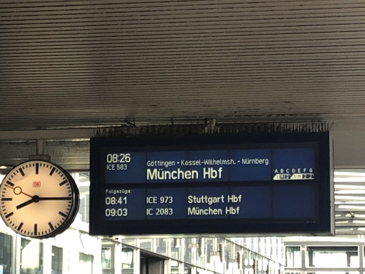 JatzkowskiRon's tweet photo. Auf gehts nach München zur #transformtoagile. 
Ich werde dort um 14:25 Uhr meinen Vortrag im Raum Paris halten.
Freue mich schon! 😊
#Teamprove #München #nervous https://t.co/0fGWxoG01L