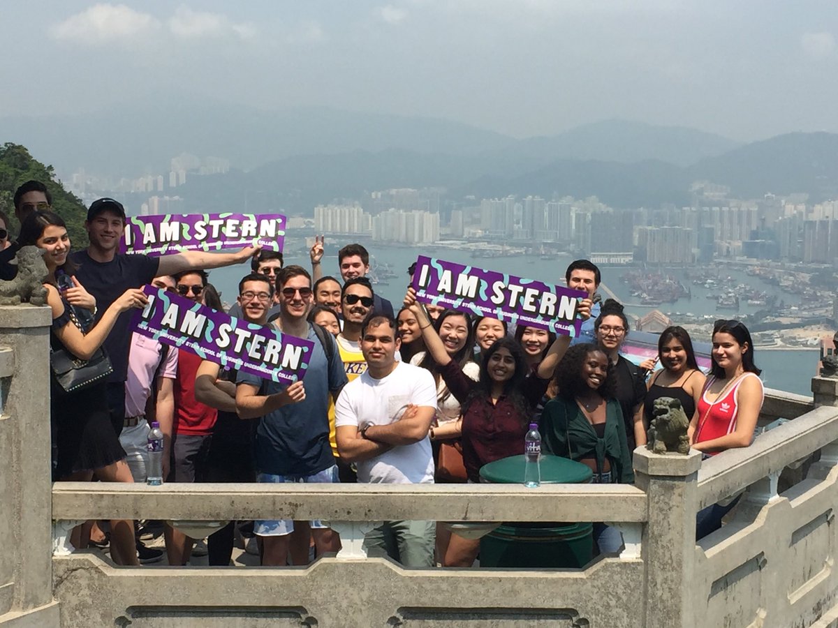 geeta_menon's tweet photo. And in yet another part of the world, @SternUC juniors take in the mega awesome views of Hong Kong atop Victoria Peak. #SternISP #WeAreStern #WeAreGlobal https://t.co/jq2znOogQA