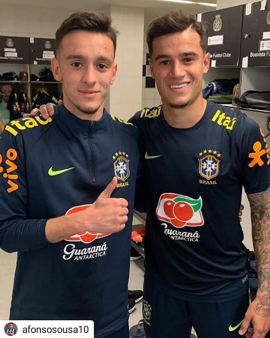 Camisolan10's tweet photo. Novo craque da seleção brasileira? @afonsosousa10 @cbf_futebol 

#afonsosousa #coutinho #philippecoutinho #brasil #brazil #selecaonacionalbrasil #brazilnationalteam #brazilnationalfootballteam #canarinha #escrete #estadiodobessa #boavista #boavistafc #repost #camisola10 https://t.co/gtmzUuVq4L