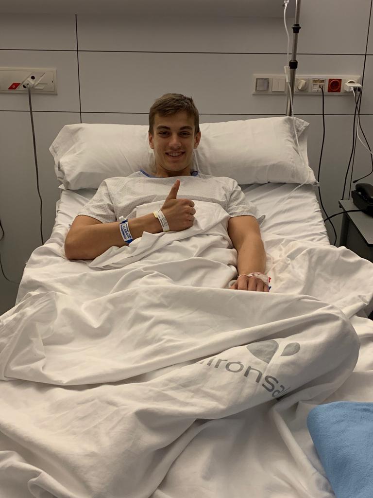 TeamStylobike's tweet photo. La intervención quirúrgica de Piotr Biesiekirski en el Hospital Universitari Dexeus de Barcelona ha ido muy bien. Recupérate pronto Piotr!!
#stylobiketeam #moto2 @CEVMotorcycle #piotrbiesiekirski https://t.co/nnVvlxhFGD