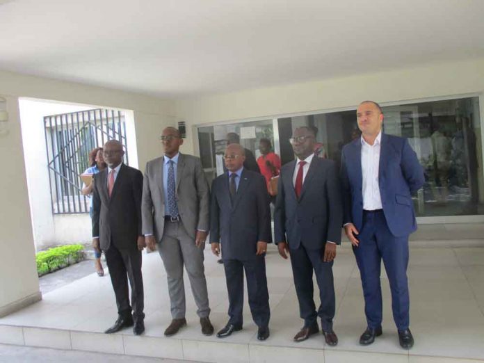 esrirwanda's tweet photo. Le CERGEC et Esri Rwanda Ltd. ont signé une convention de collaboration dans le domaine des Systèmes d’Information Géographique (SIG). https://t.co/6EK4Ezoqjm