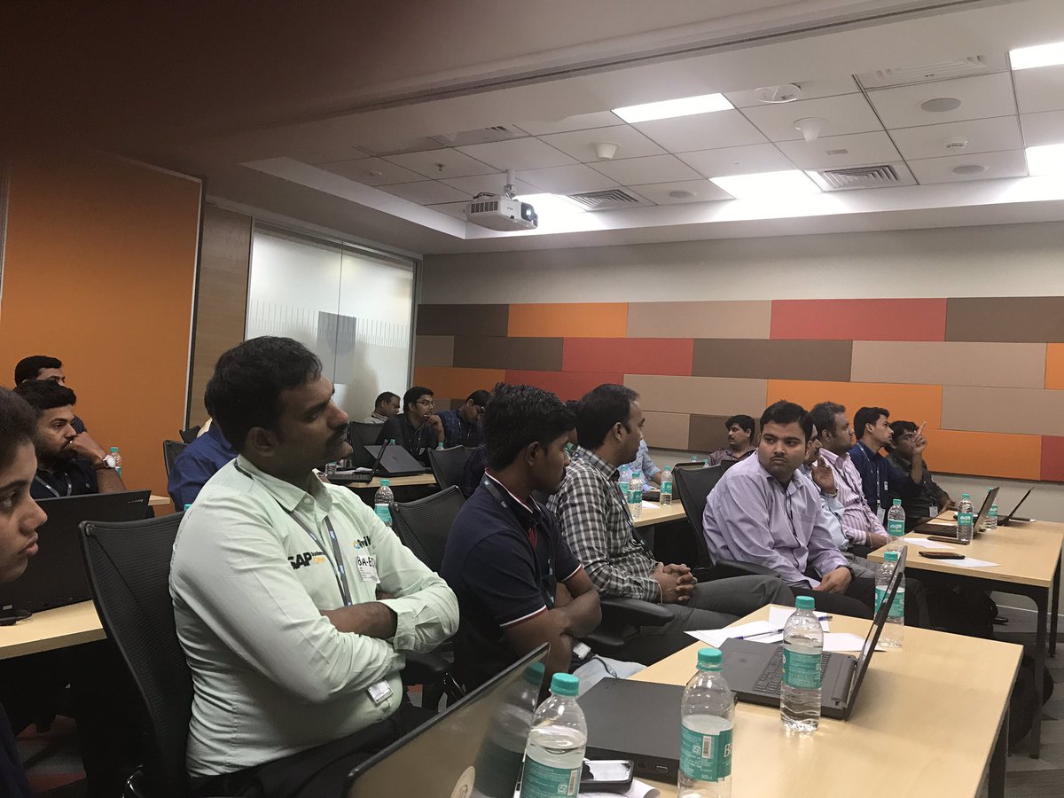 rohithasri's tweet photo. @SAPBusinessOne partners excited to know about #HANA installation &amp; administration. Thanks @Uneecops team @TweetonAG @sachinghalwadka @Varunvig1028 !!! https://t.co/f1Xmm3WPCV