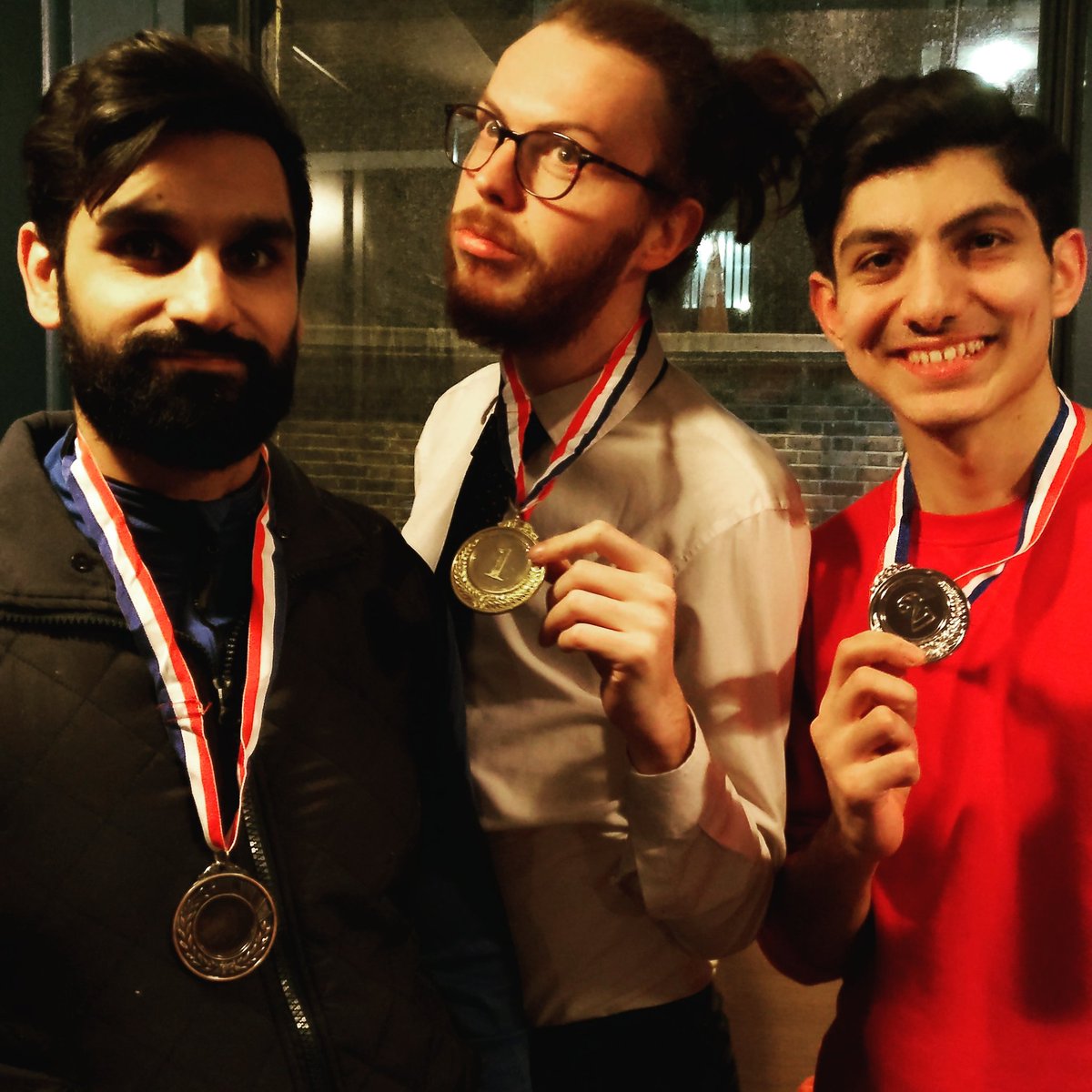 Fifapub's tweet image. Remember these faces... Apart from having a blast at #Fifapub, they also got a medal.

See you all in the big finals the 8th of April, plus the top 4 of the last 3 qualifiers at @craftbeercoEC1 every Monday

🤘🏽🏆🍻