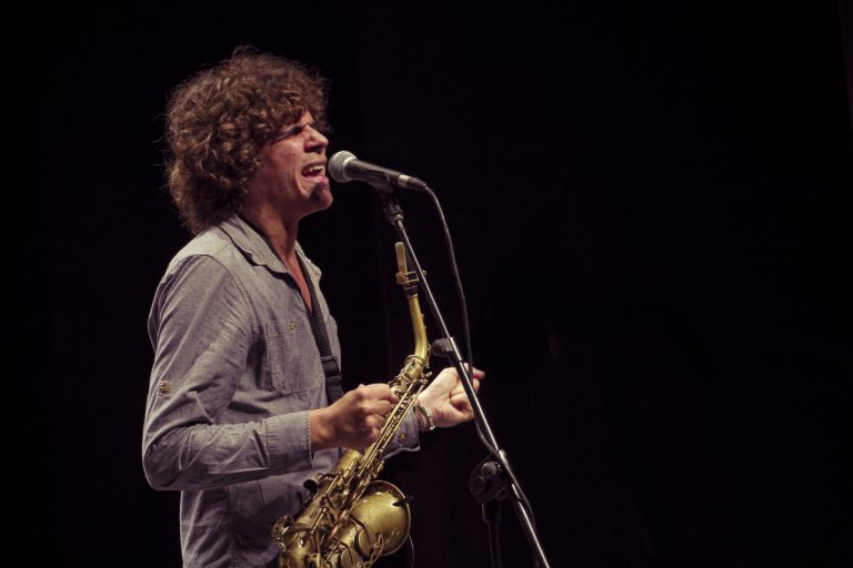 Plexotgn's tweet photo. T’agrada el jazz? - https://t.co/951xjYOzk6 https://t.co/QXHWX3JnZV