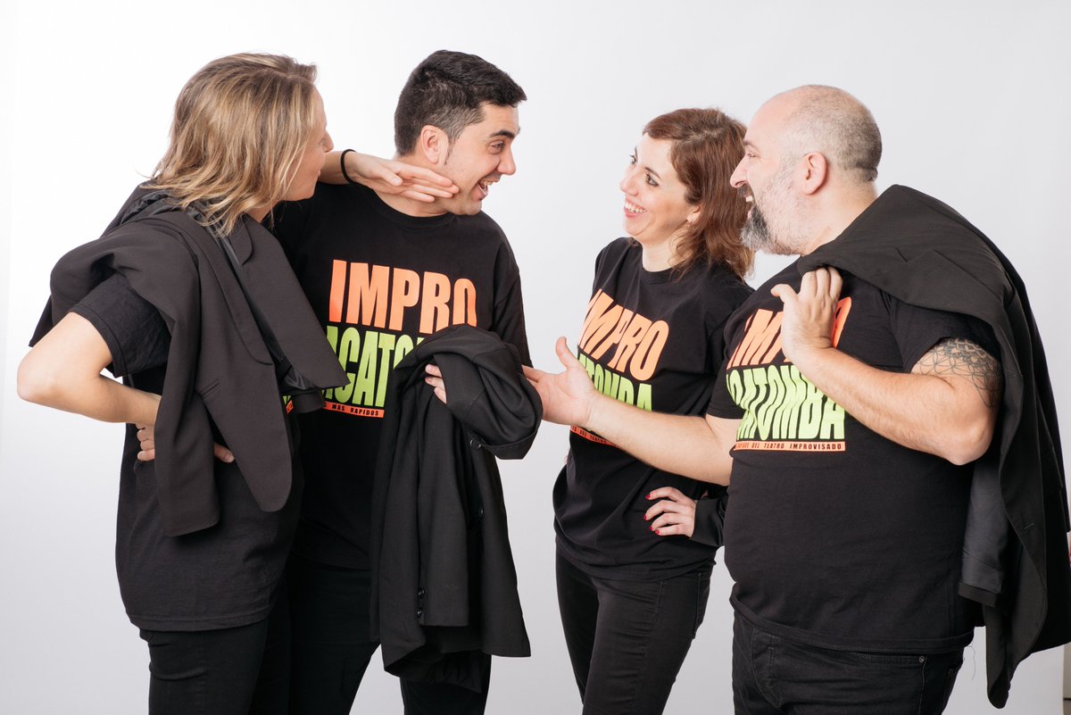 A TU SERVICIO, SIEMPRE
<a href="/Karlaambk10/">Karla Ramos</a> <a href="/RosalToni/">Toni Rosal</a> <a href="/elgranjaumet/">El Gran Jaumet</a> y Super Emmy