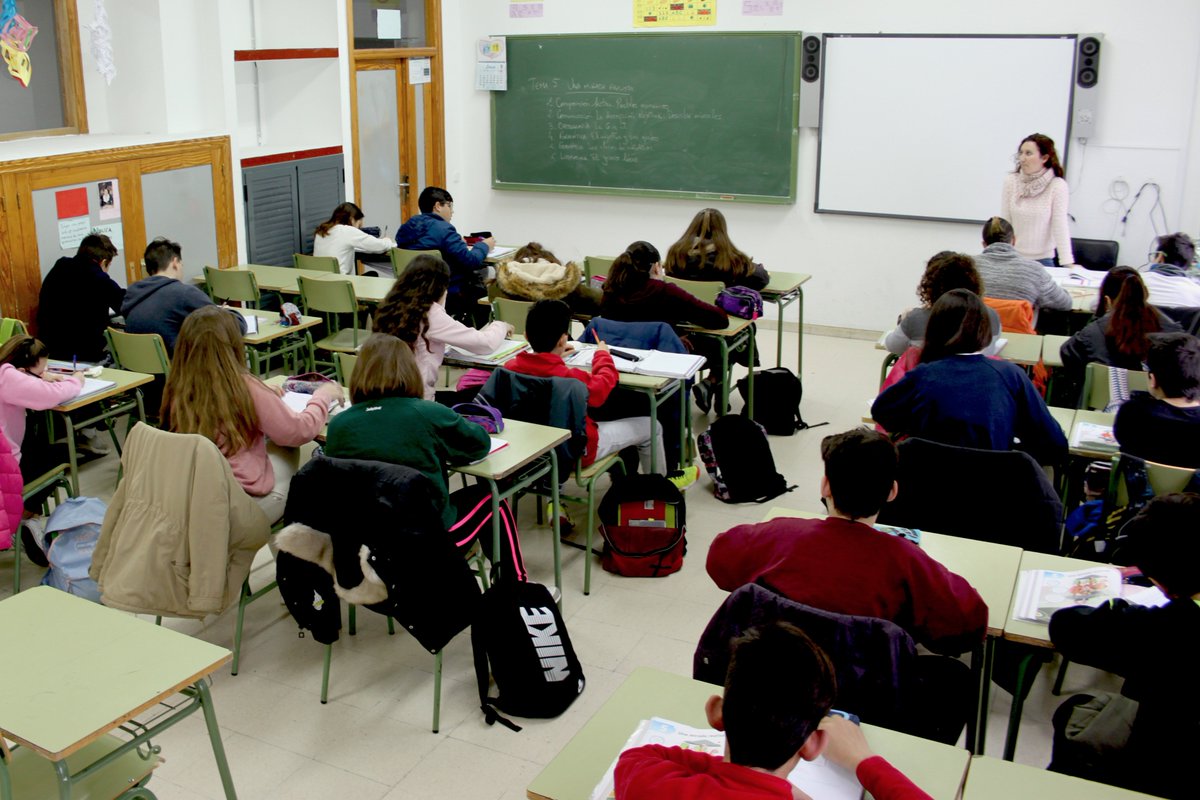 IES SAN ISIDRO tweet media