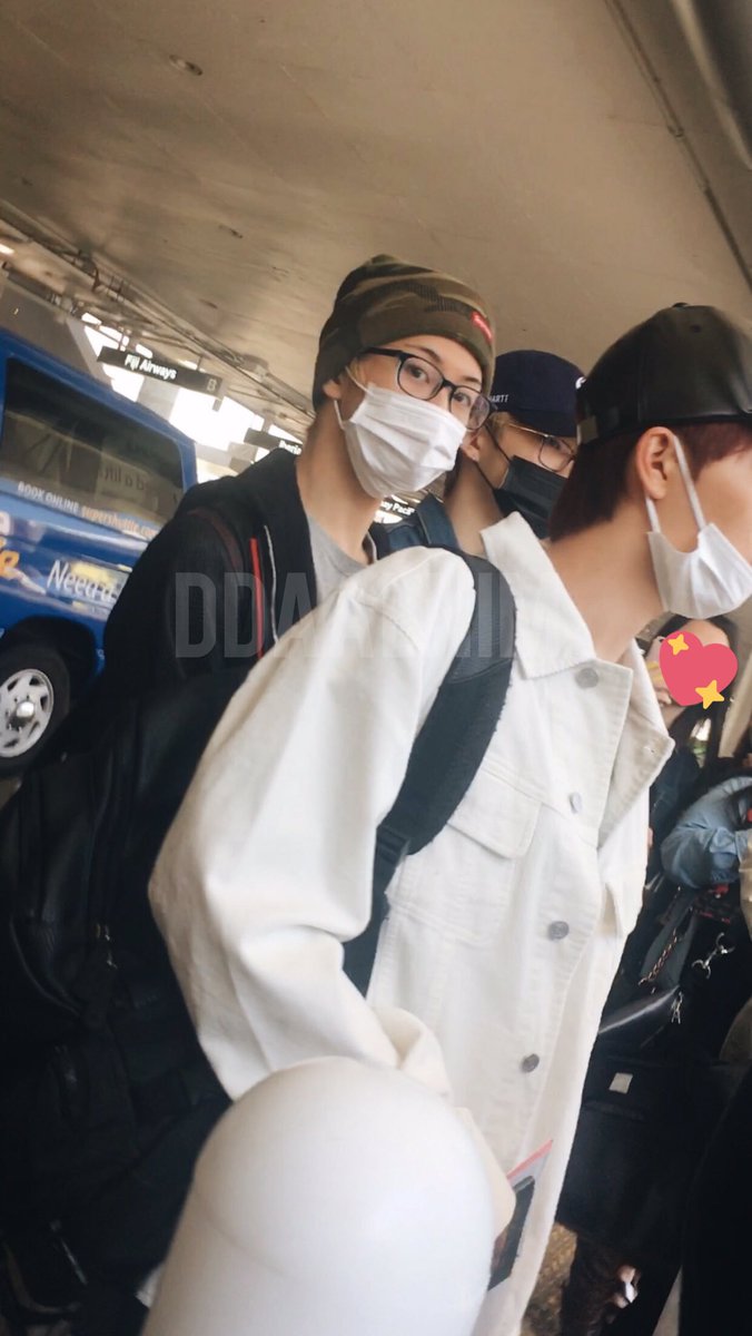 170316 taeil being breathtaking as usual at LAX, Mexico Airport  (2)