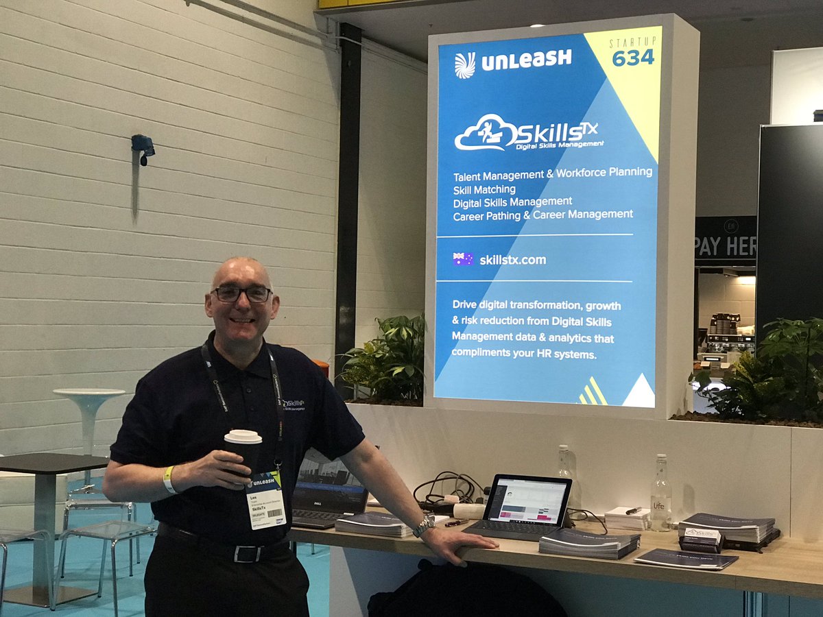 Les ready to chat to #UNLEASH19 visitors about #DigitalSkillsManagement #DSMM