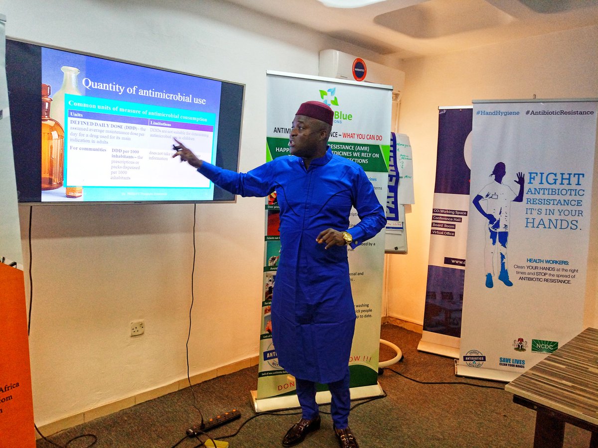 Ducit_Blue's tweet photo. Day 2: Started with a recap of day 1.
First session begins with Dr Princewill Nwajiobi, Consultant Medical Microbiologist, from @NatHospital_ABJ facilitating a session on Antimicrobial Stewardship.
#DataForAMR
#DucitBlueSolutions
#DataLeadAfrica https://t.co/NTCqBXOt3k