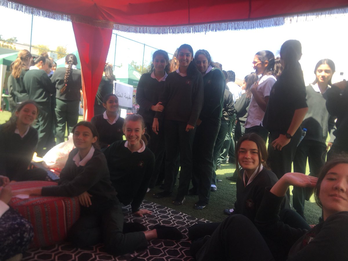 JCD_Arabic's tweet photo. Henna has always been so popular, students love it. @JumeirahCollege #JCArabicweek #JCDhappines #InternationalDayOfHappiness https://t.co/dAB7OigN5i