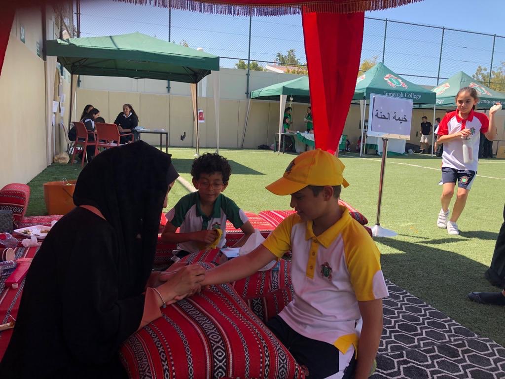 JCD_Arabic's tweet photo. Henna has always been so popular, students love it. @JumeirahCollege #JCArabicweek #JCDhappines #InternationalDayOfHappiness https://t.co/dAB7OigN5i