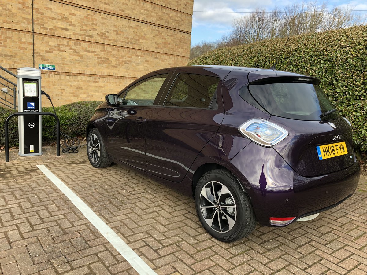 Sharpe_Tom's tweet image. Workplace #EV charging - it’s the future. Great news that @AMchatter’s offices now have @RolecEV #chargepoints, especially when I’m doing my 180-mile commute in a @renault_uk #Zoe