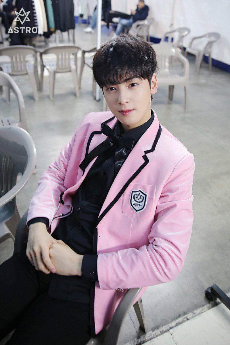 CHA EUN WOO on his suit❤❤ - Cha Eun Woo Philippines