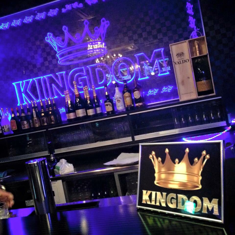 いよいよあと4日🌈<a href="/KingdomOkinawa/">KINGDOM【公式】</a> 
前売りチケット 動いてきてます🔥
＊数に限りがありますのでお早めに💁‍♂️
男性¥2000女性¥1000

(販売店舗)
🔸<a href="/orion_factory/">orionfactory</a> 
〒900-0014那覇市松尾 2丁目8-4 2F
0988615288
🔸BAR EREN
沖縄県 中頭郡 読谷村波平1070-1 2F
08042793663
#rt