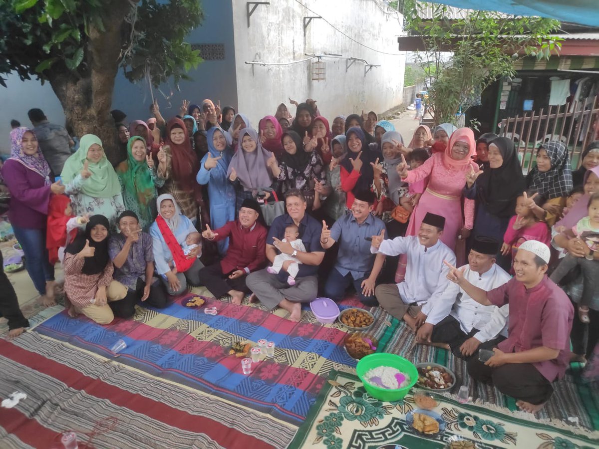 Sosialisasi di Kecamatan Pondok Gede, Bekasi.
Semua yg hadir pada saat itu juga mendukung 02, PAS Mantabb 👉✌️

#latepost
#Sosialisasi 
#CalegDepokBekasi 
#PrabowoSandi 
#DemokratS14P