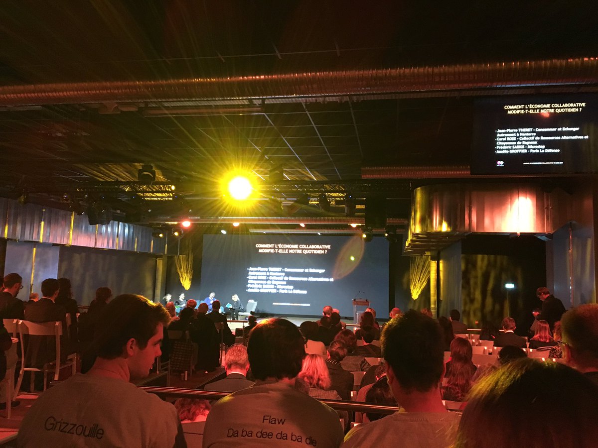 PuzzlecW's tweet photo. Ça parle #covoiturage #circuitcourt à la journée de l’#innovationCollaborative https://t.co/EWGYKITU7s
