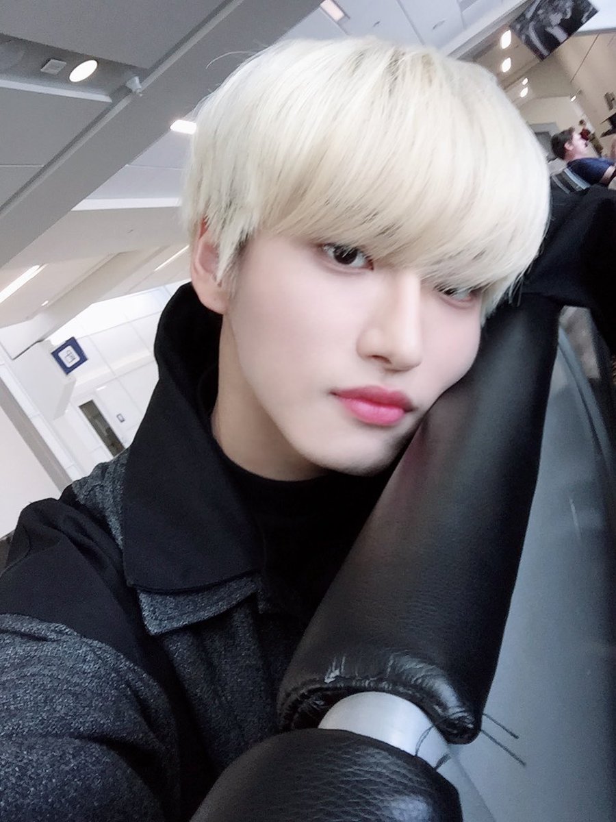 ATEEZofficial's tweet photo. [#성화] 에이티니 보고싶음ㅠㅅㅠ
#ATEEZ #에이티즈 https://t.co/82rEEz6zz2