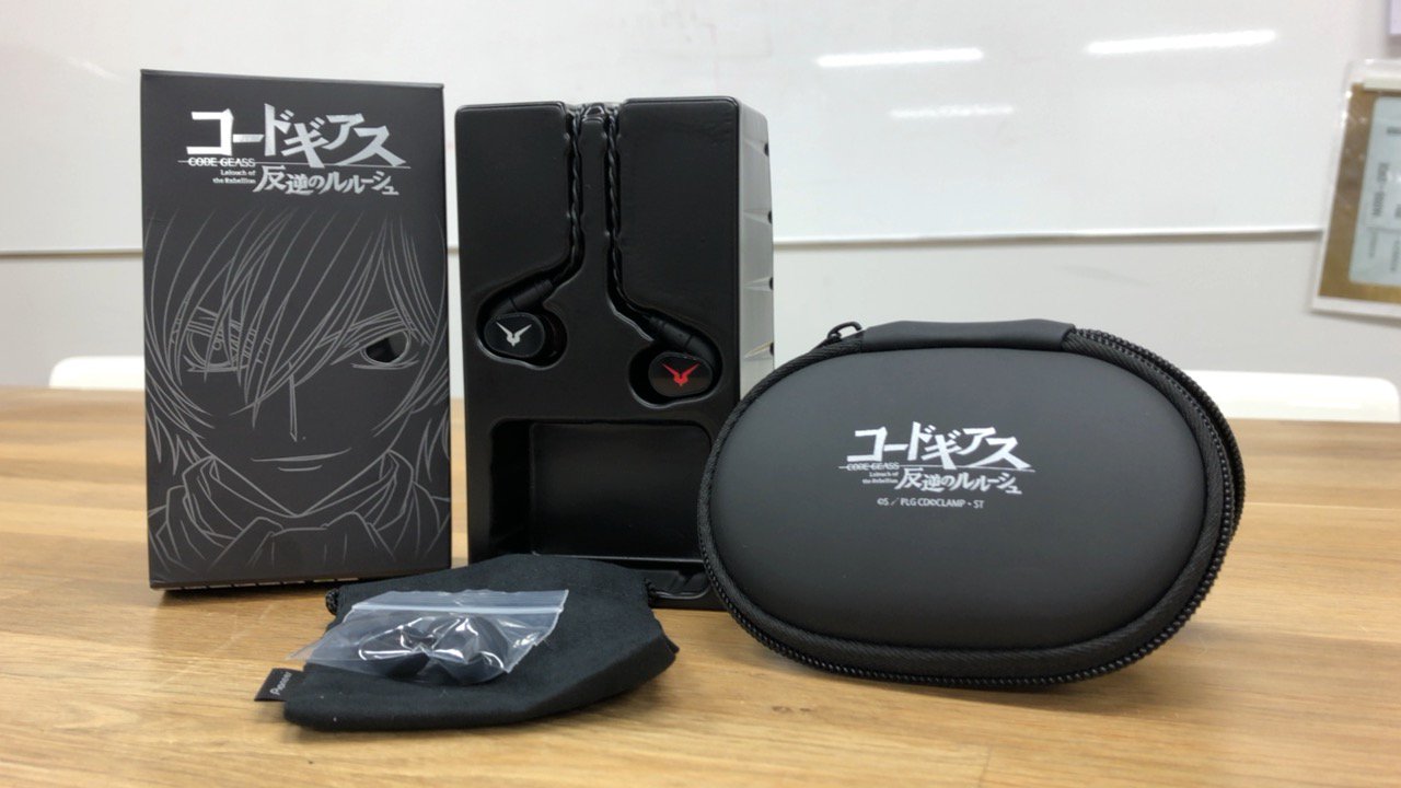 AVIOT × コードギアス ワイヤレスイヤホン 限定コラボ　欠品なし AVIOT × コードギアス ワイヤレスイヤホン 限定コラボ 欠品なし AVIOT