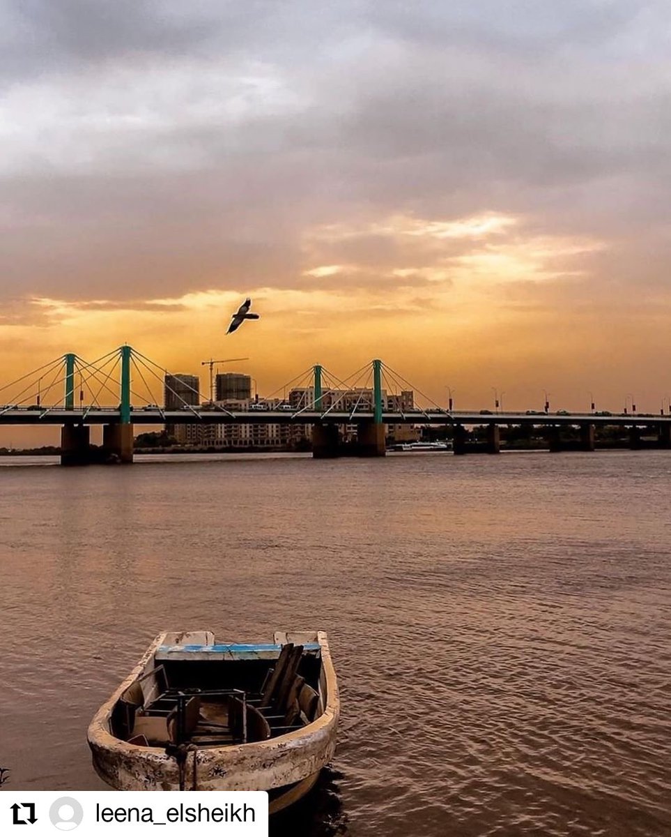 GuildofStudents's tweet photo. This photo takes us to Khartoum, Sudan πΈπ© Breathtaking scenes of 'The Blue Nile, another angle of the Al Mk Bridge, the city of Bahri in the background'
πShared by https://t.co/EVxJLuZyog
πΈ Image by https://t.co/RduJJJgaXG
Share your photos to #OneWorldUOB
#OneWorldFestival https://t.co/EHTylcvddb
