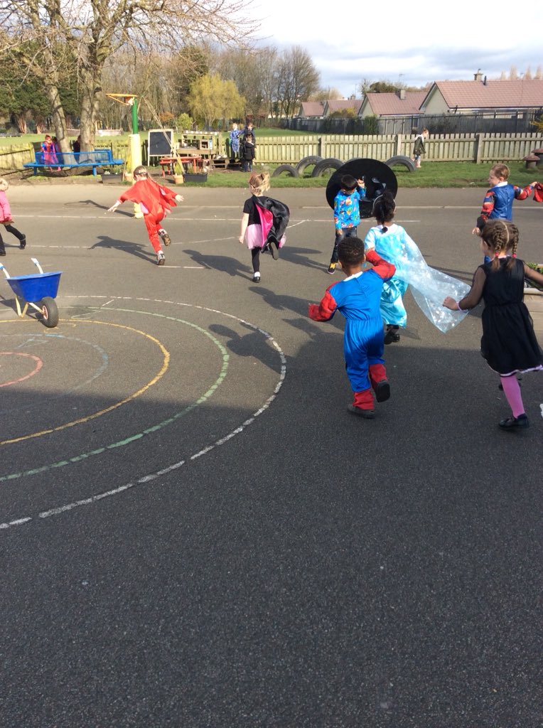 MowmacreHillPrimary tweet media