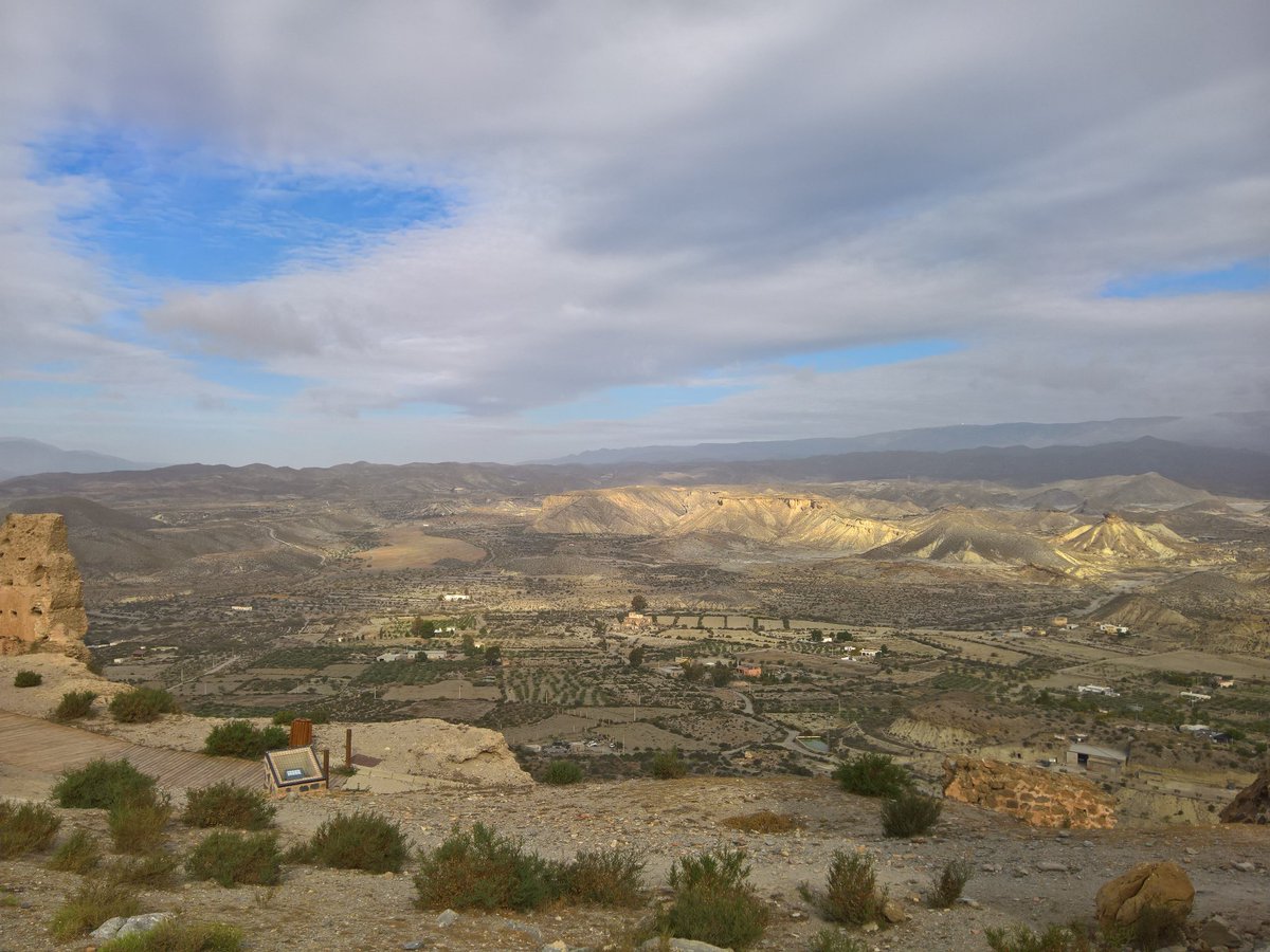 dmilan10's tweet image. Stunning views over the Tabernas basin #GGEontour