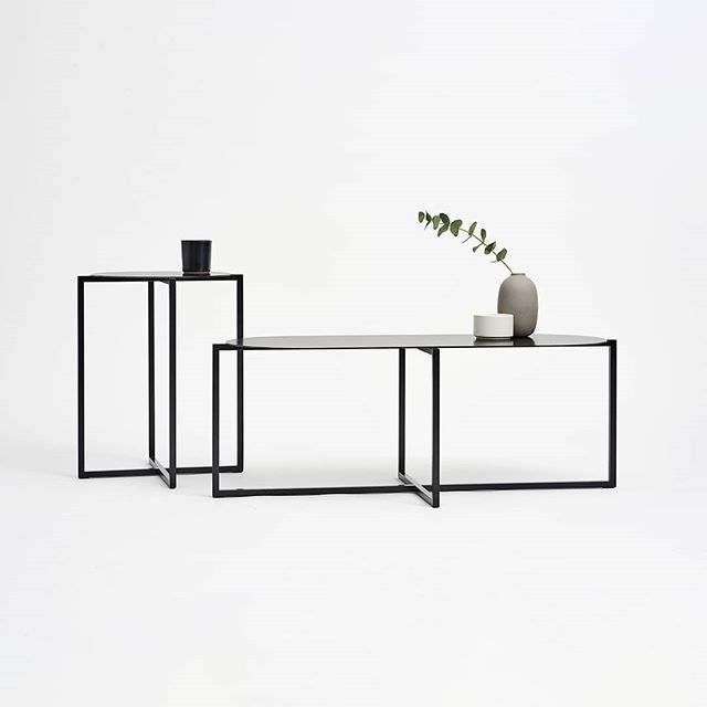 MOSKOU_studio's tweet photo. Spot Coffee Tables #newproject #coffeetable #sidetable #minimal #blacksteeltable #aloneortogether #linearsilhouette #simplicity #furnituredesign #moskoudesignstudio https://t.co/nesSaG8piI https://t.co/YgfN42WuKW
