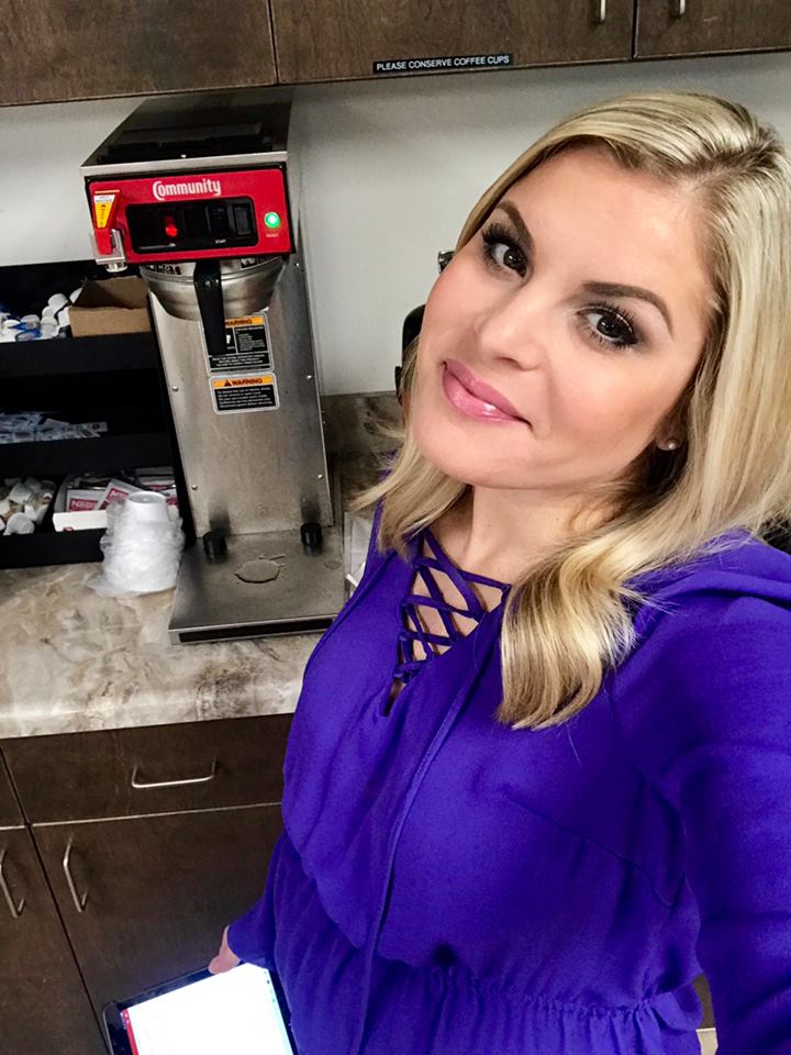 AllieWareJasper's tweet photo. I’m baaaaccckkk! And spending some extra time by the coffee machine! #starterfluid ☕️ https://t.co/hD5HN1J4z3