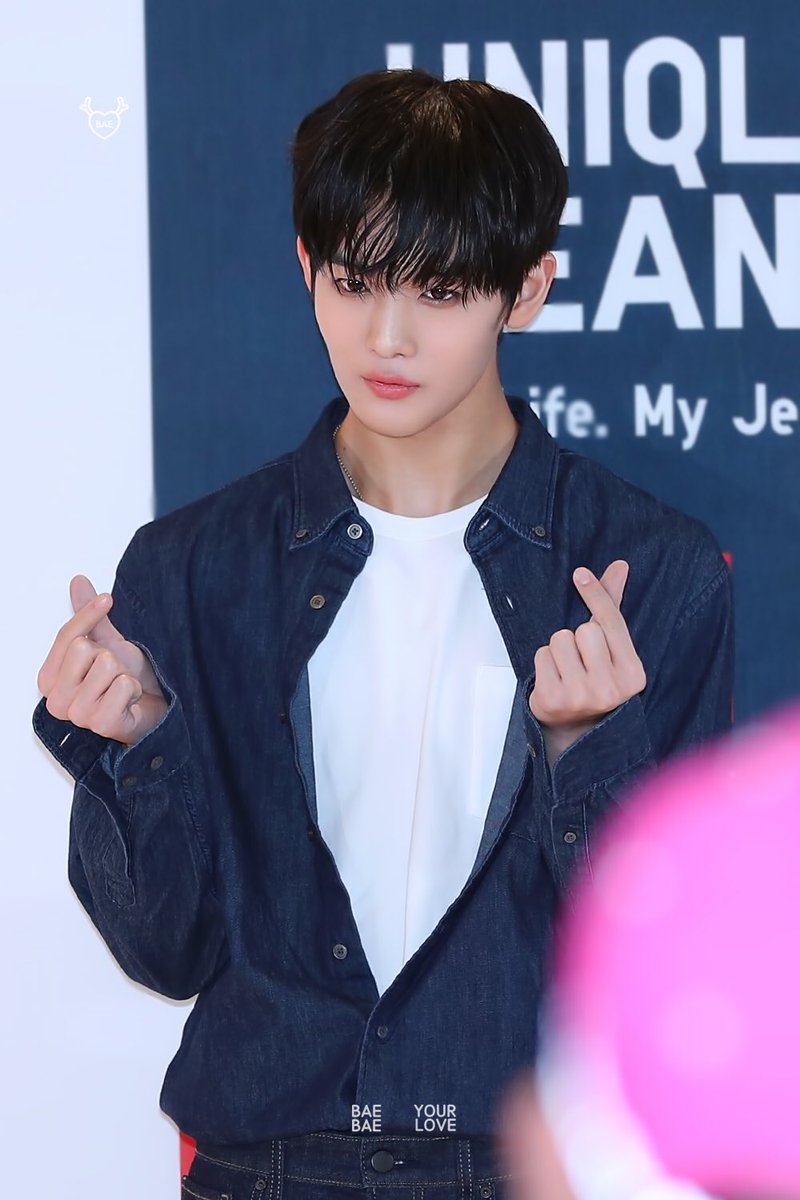 BAEBAE_YOURLOVE's tweet photo. 190314 
배진영 보고싶 😭😭😭 울 찌뇽 이렇게 얼굴 열일하는데 내 카메라도 열일 하구 싶대,, 😞😞 #진영 #배진영 #BAEJINYOUNG #가장큰선물 

🖇 https://t.co/2KT27ParcU
🖇 https://t.co/C43rnssCPP https://t.co/to6YG9UsMM