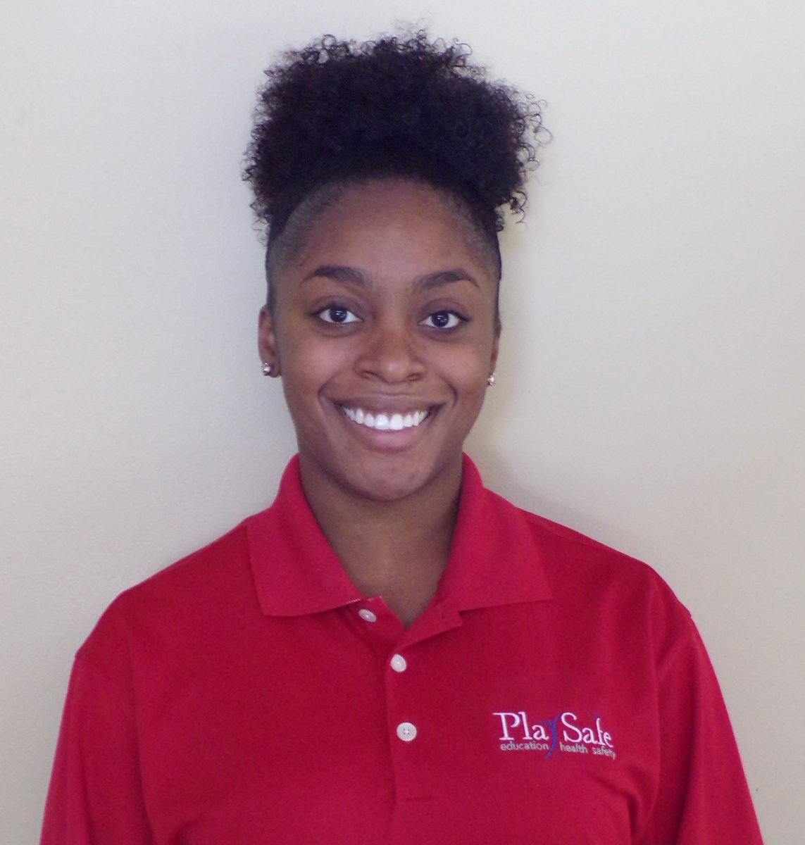 PlaySafeUSA's tweet photo. Athletic Trainers for @HomewoodSchools are the focus of today's staff highlight. We are proud to have ATs Taylor L. Cole and Ed Harris providing athletic health care for middle and high school @HCS_Sports. #ATsAreHealthCare #ATsMakePlaySafe #NATM2019 https://t.co/ehSB7VDW4x