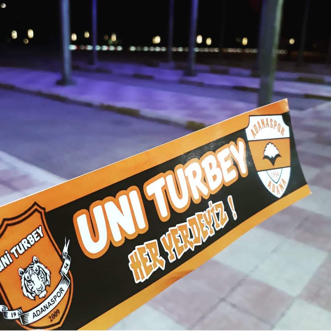 TurbeyUni's tweet photo. Adanaspor Turbeyler Grubunun bir kolu olan Üniversiteli Turbeyler  oluşumunun Karaman İli Temsilcisiyizdir. Logolarımızda yazdığı gibi.

#UniTurbeyHeryerde 
#UniTurbey
#Adanaspor
#Karaman https://t.co/B5R0QwutIE