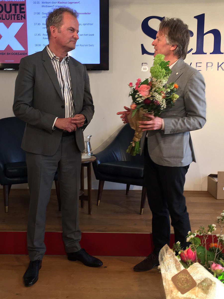 mediawerf's tweet photo. Afgelopen donderdag was de boekpresentatie van Foute Besluiten. Door Wim Van Hennekeler, voor politici, bestuurders, managers en toezichthouders. Kijk ook op https://t.co/A32XqFhyIy! https://t.co/LMRUgAdGrj