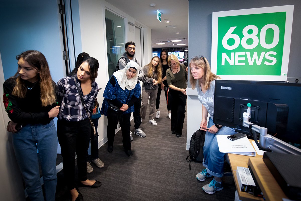 GuelphHumberUni's tweet image. #UofGH provides students with work integrated learning opportunities, like Career Quest, an annual event where students get a sneak peak behind the scenes at major organizations like @680NEWS, @TIFF_NET and more. Read it here: guelphhumber.ca/news/career-qu… #WILWeek