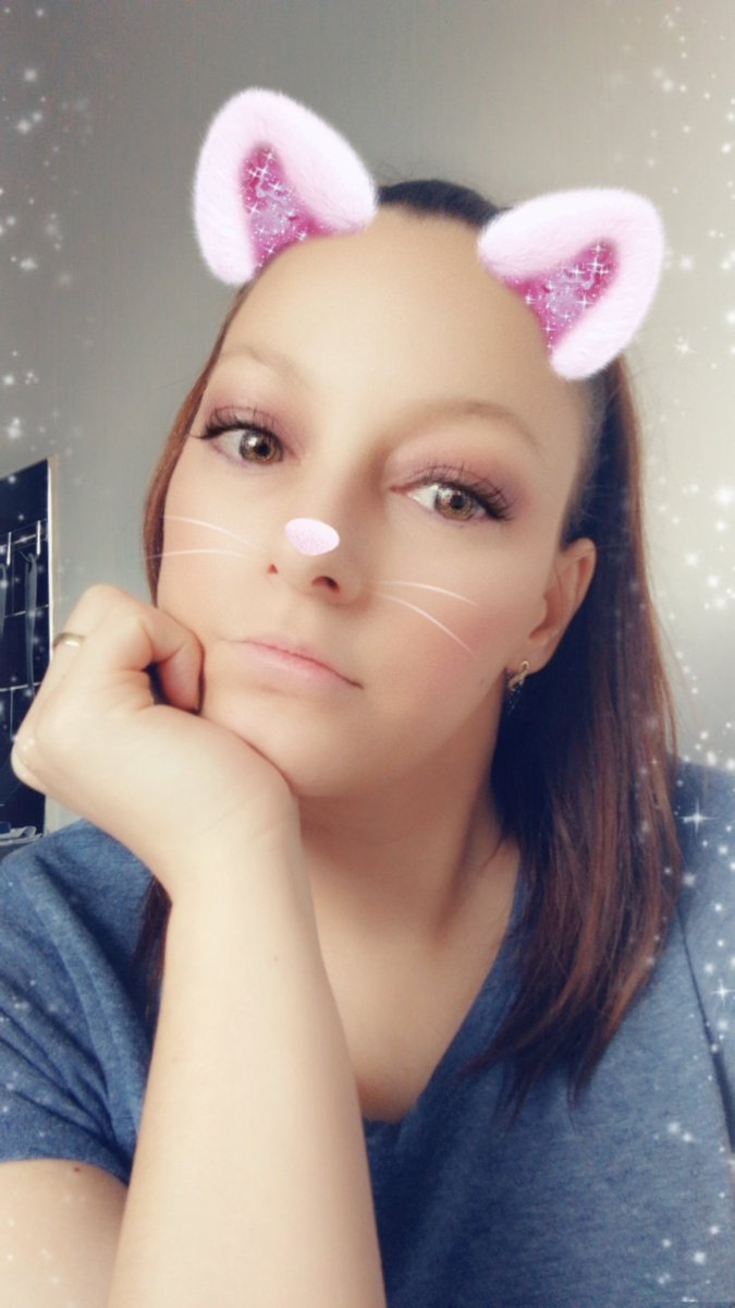 CarleyFletcher3's tweet photo. Finally dressed today. Was it worth it #gastritis #uncler boohoo belly hurting so bad https://t.co/O1z6LaI3vZ