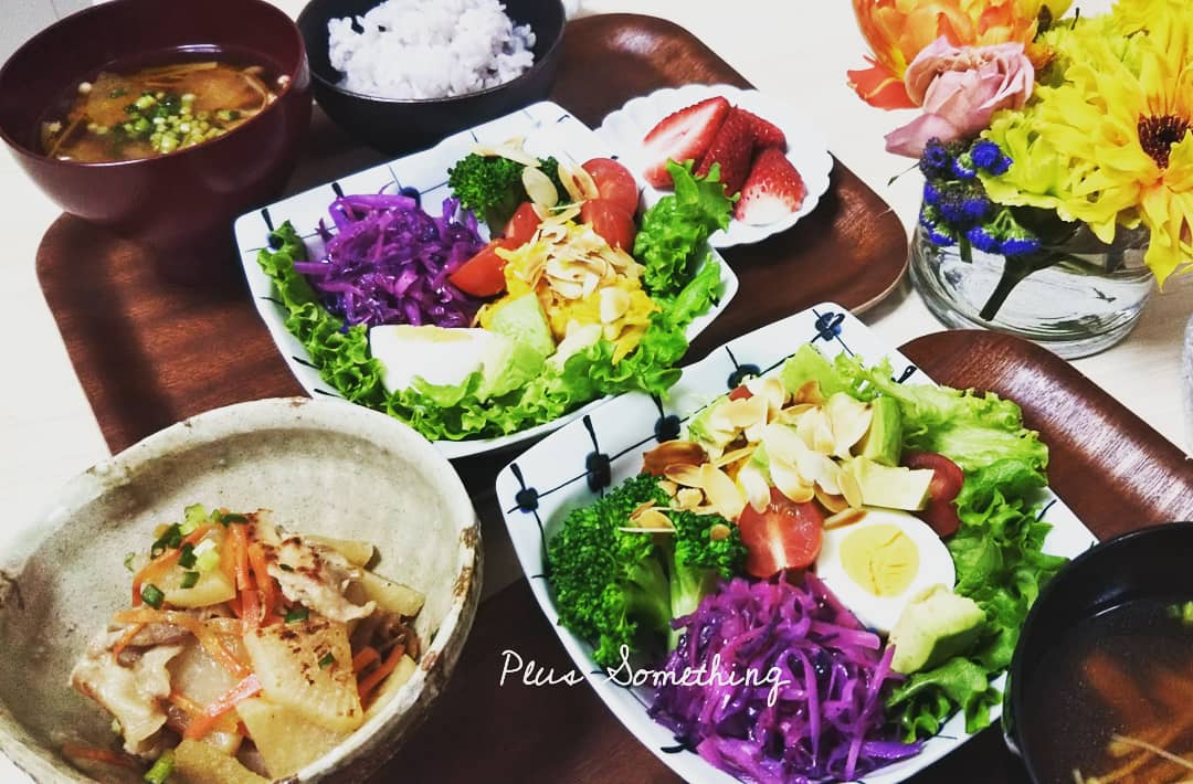 plsome's tweet photo. ある日の #夕食 🌃🍴
野菜たっぷりメニューです。

#おうちごはん #カラフル #とりあえず野菜食 #おうち和ごはん #和食ごはん #花のある暮らし #豊かな暮らし #夕飯 #おうち定食 #おうちめし #おうちカフェ https://t.co/DTT8gyvVnY