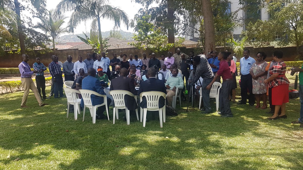 ForestryMgt_MWE's tweet photo. #PressToday ED @NFAUG "If you have been able to achieve what you have achieved without sufficient transport, then I hope you are going to double your results given that you now have transport". @DrKitutu @min_waterUg @GCICUganda @UgandaMediaCent @nemaug @DailyMonitor @nbstv https://t.co/9Tb8ib8cpz