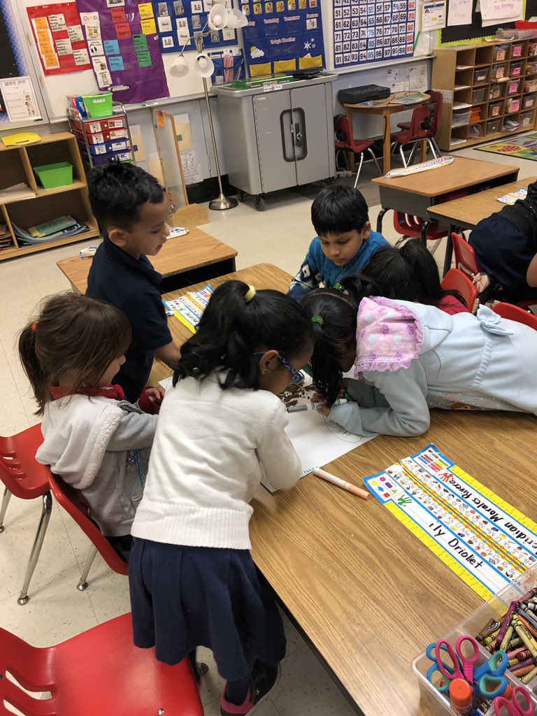 kcappsm's tweet photo. Investigators of soil #Kscientists @WESWildcat https://t.co/KpvqX56IP1