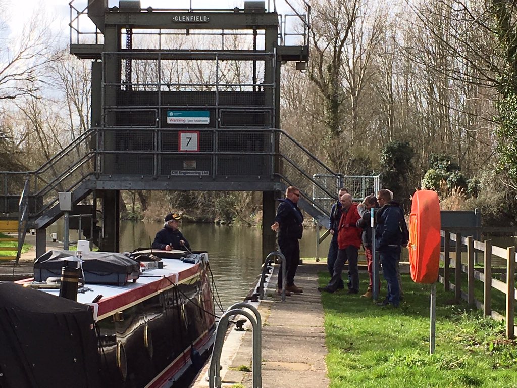 Ang_WaterwaysEA's tweet photo. We had a good day yesterday at #BramptonLock on the #RiverGreatOuse training this years Cohort of #WaterwaysVolunteers with @cambsacre. We have successfully filled our #volunteer vacancies for 2019 now but if you wanted to try again for future years see: https://t.co/ICicQuO6iB. https://t.co/fn4yI2kmjc