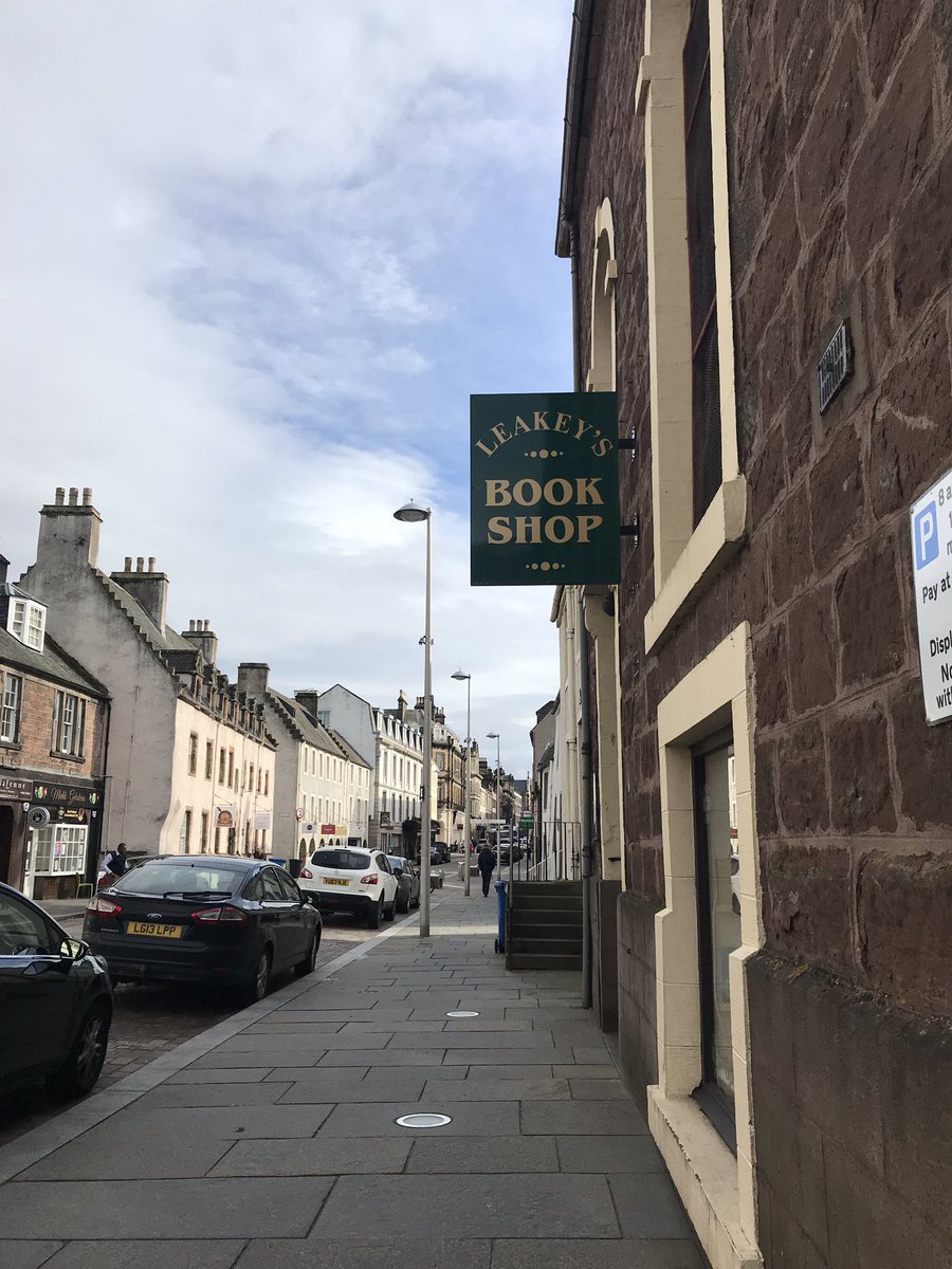 jenanglaw's tweet photo. Just enough time for a visit to #LeakeysBookshop in #Inverness that doesn’t disappoint. Simon Blackburn’s - Truth: A Guide for the Perplexed 🤔 #TruthMatters #TruthIsRelative #TrueThat https://t.co/EsC3JgfoaE