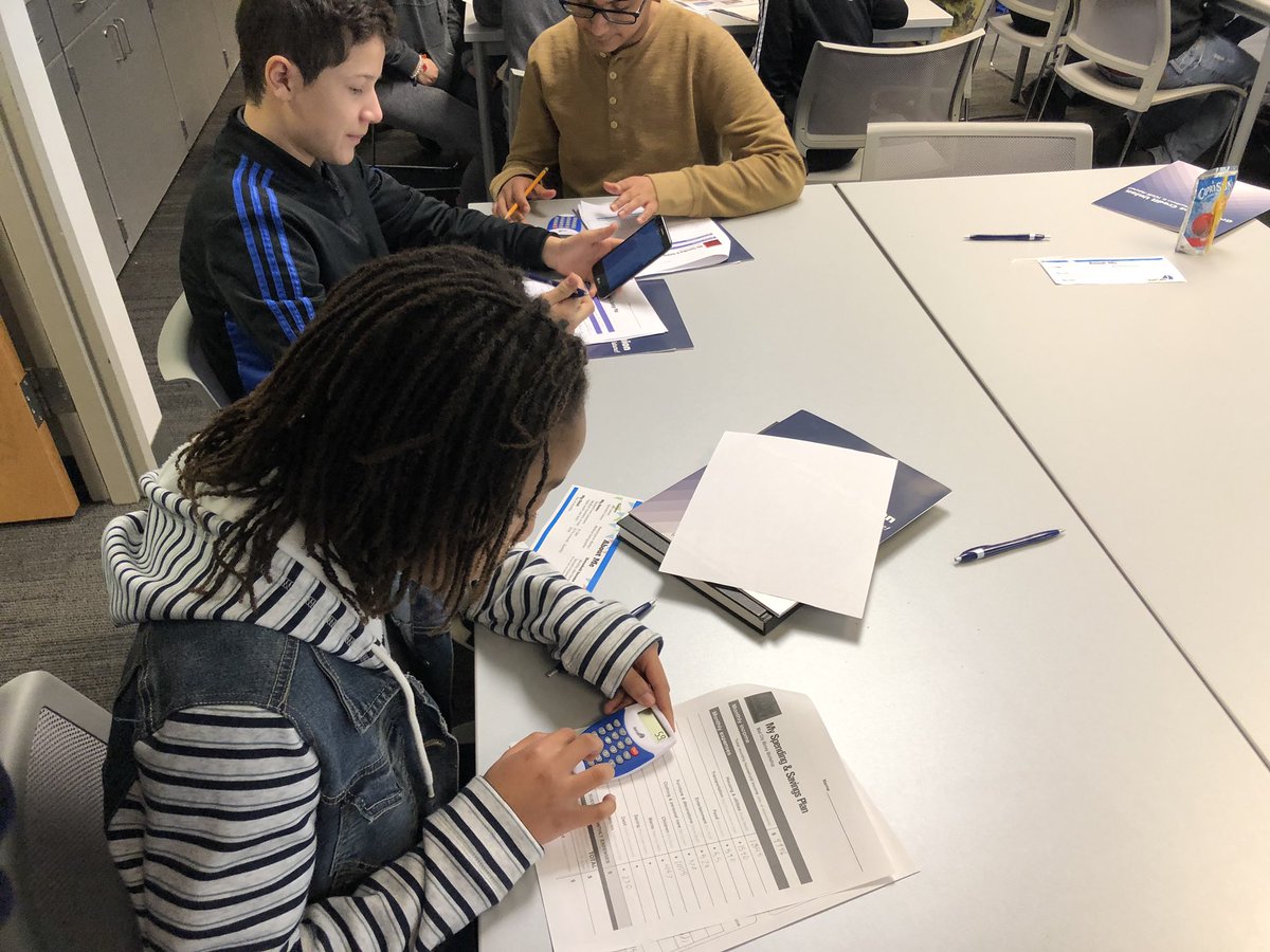 droldan116's tweet photo. 8th graders from RLMS completing a personal finance simulation at the College of Lake as part of college and career day! #RLMSPride https://t.co/FOtDYbMQmh