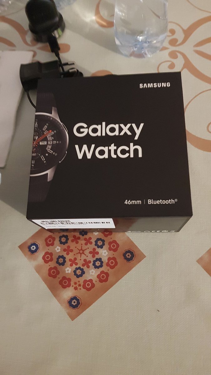Xiaomifans2's tweet photo. Regalazo a mi padre por su cumpleaños  y por el dia del padre  @SamsungEspana https://t.co/2xpYJaRs1g