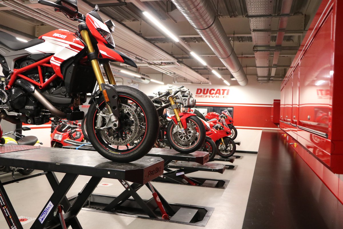 DucatiGlasgow's tweet photo. Make sure you book your #MOT or #DucatiService soon, as we are currently booking into the end of April, around 5 weeks in advance.
For bookings, quotes and #service plan information fill out this quick and easy form, and we'll get back to you shortly: https://t.co/tsEZlZvNtb https://t.co/dQuuI67XVm