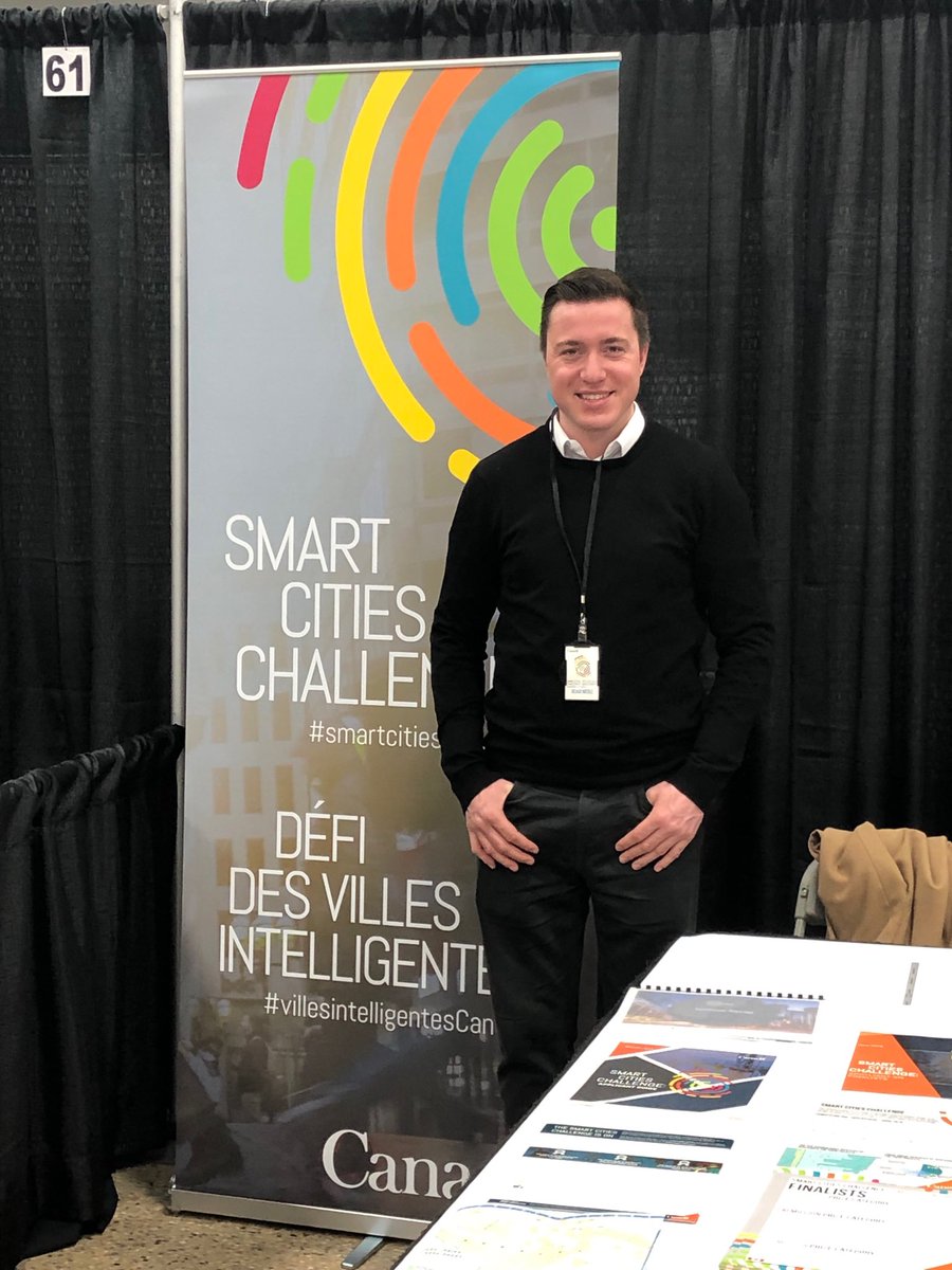 LisaAllaire1's tweet photo. #smartcitiesCanada Challenge team on site in Winnipeg at the #2019MOS Trade Show. Talking community issues and solutions! https://t.co/fYtP66RgSB
