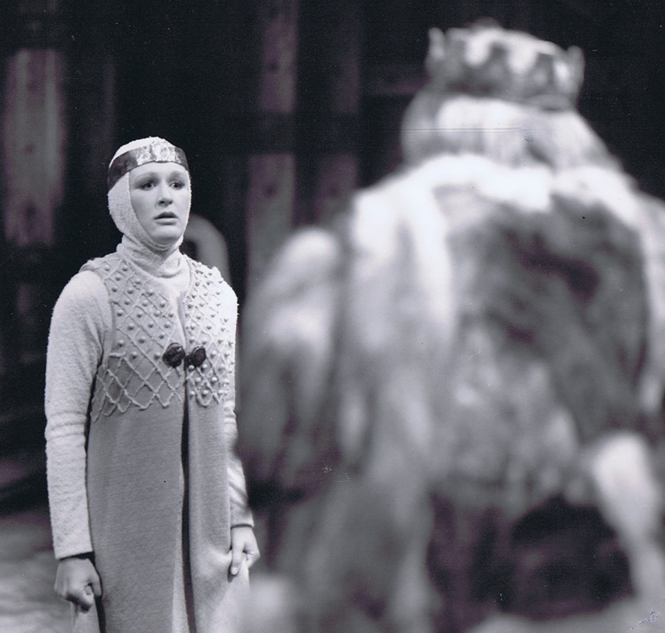 MilwRep's tweet photo. In honor of the Bard himself, Milwaukee Rep looks back on William Shakespeare's work during #ShakespeareWeek2019. From "Othello" to "Romeo and Juliet," check out the dozens of Shakespeare productions The Rep has produced throughout the past 65 years.#TidbitTuesday https://t.co/8inVeFx6Rn
