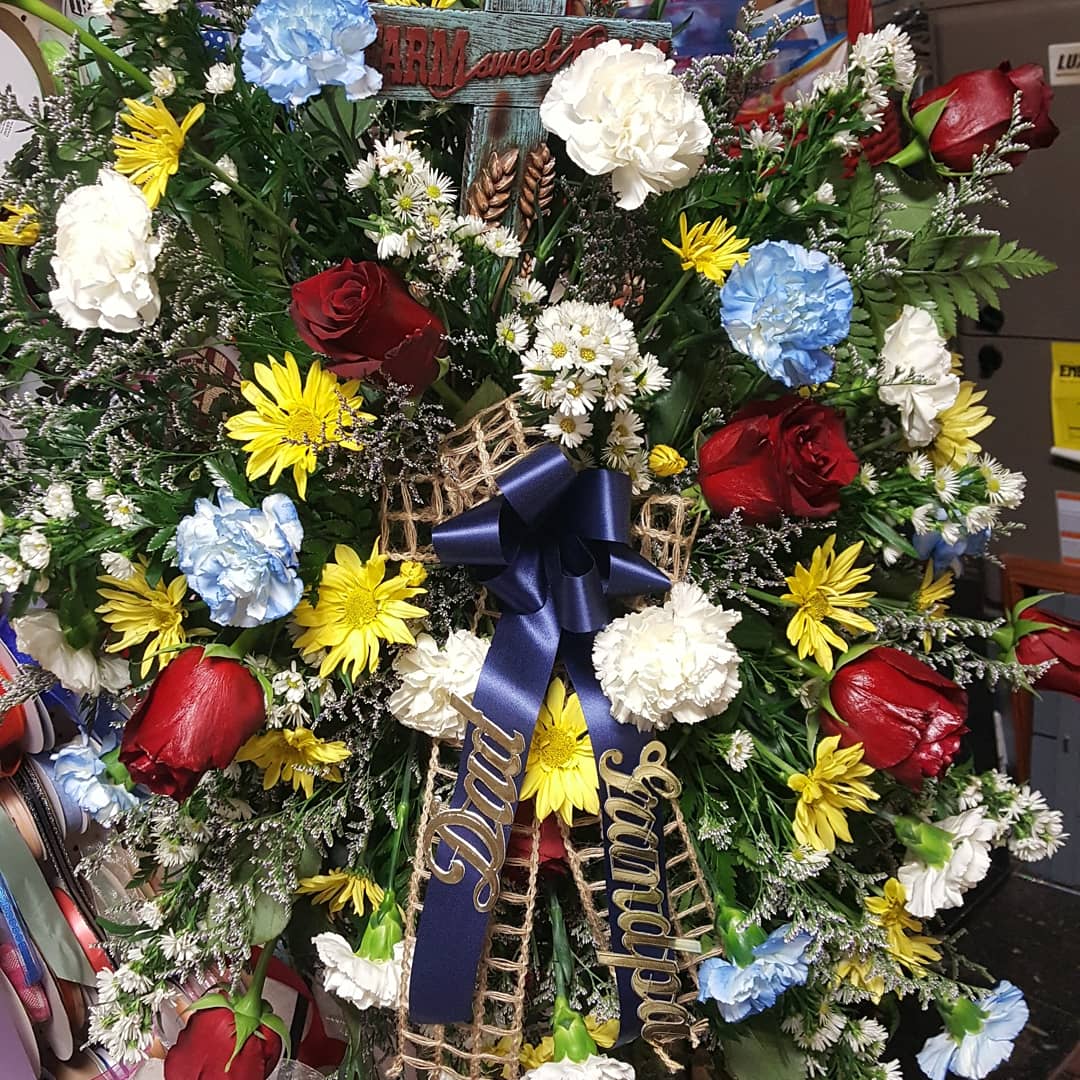 Cranefloralshop's tweet image. Just a little combination of prettys for someone you love #flowershop #maincrane #cranemo