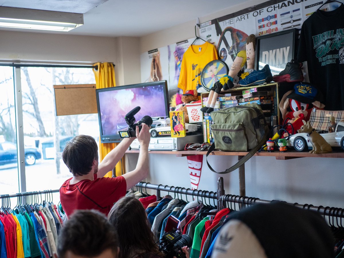 ClassCancelled's tweet photo. We here at Class Cancelled appreciate the classics, that’s why last weekend we kicked it at #HighlandThrowbacks where we interviewed owner Ben Hyle and tried on a few different looks! Episode coming later this week on the @uakron YouTube! #classcancelled #ztv #thrifting https://t.co/tYLnuLAZAL