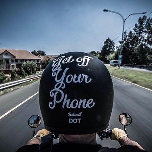 Words of wisdom.
📸: Catherine Harperf via Richard Harper
⚡️⚡️⚡️/ bit.ly/2Y6EblD
#getoffyourphone #ridemotorcycleshavefun