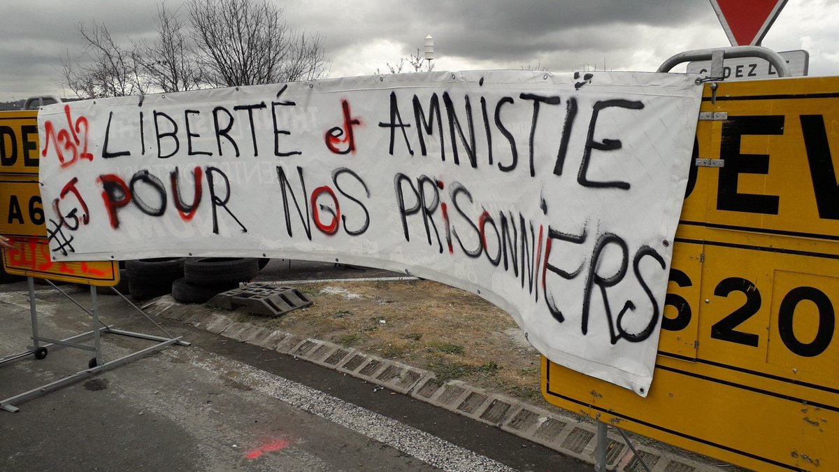 InfoLineGilets1's tweet photo. Aperçu au blocage sud de #Toulouse 
Pour plus d'informations : https://t.co/a1mwcCg1Jl

#Greve19mars https://t.co/zK8ZpFaXnr